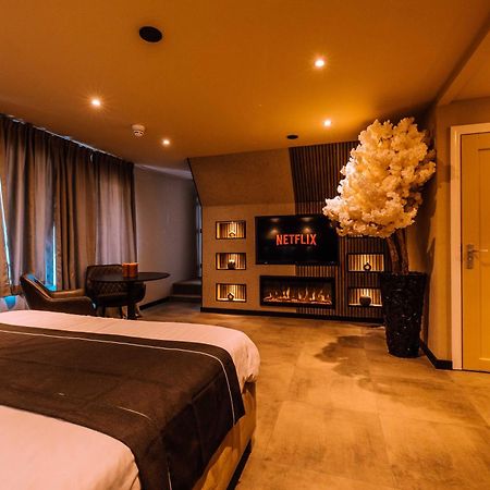 Hotel Buren Buren  ภายนอก รูปภาพ