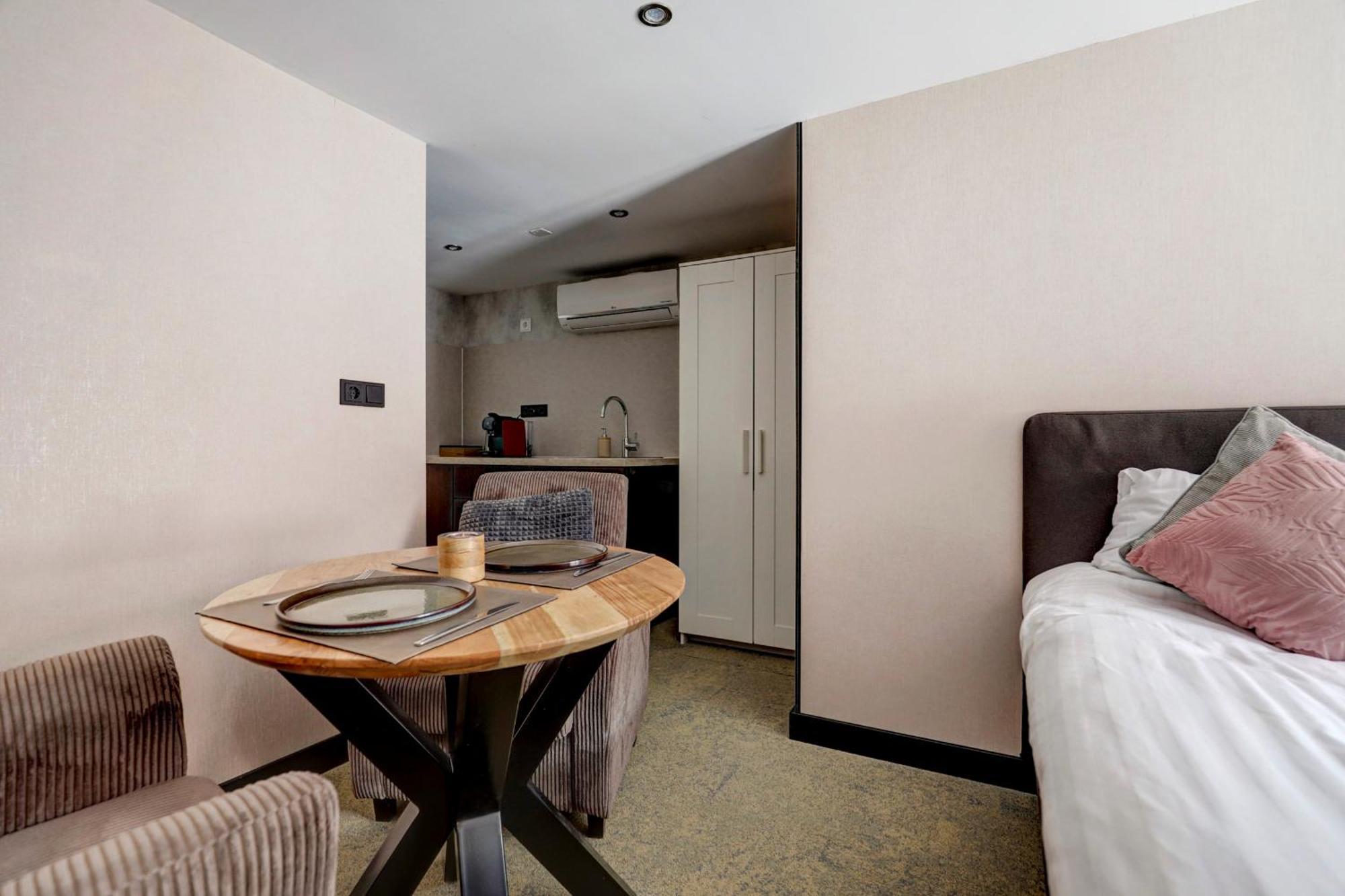 Hotel Buren Buren  ภายนอก รูปภาพ